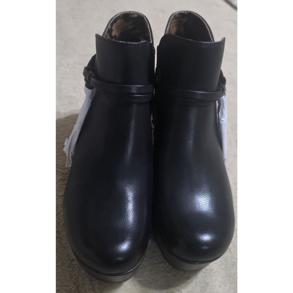 B.O.C. Women's‎ Black Faux Leather Ankle Platform Wedge Boots Zip Strap Sz9